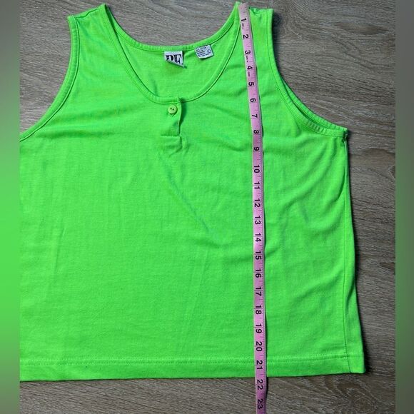 BASIC ESSENTIALS | Vintage Y2K Neon Green Tank Size Large - Picture 4 of 4